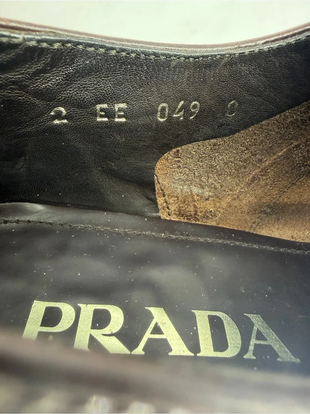 Prada Classic Men's Brushed Brown Leather Derby Shoes Size 8